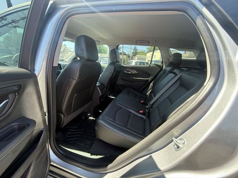 Used 2024 GMC Terrain SLT AWD/4WD image 27