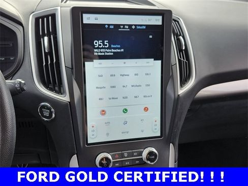 Used 2024 Ford Edge SE w/ Black Appearance Package image 19