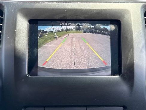 Used 2020 Jeep Cherokee Latitude Plus w/ Cold Weather Group AWD/4WD image 25
