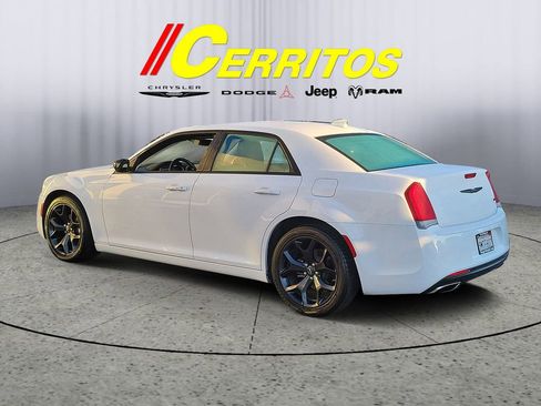 Used 2023 Chrysler 300 Touring w/ Sport Appearance Package image 2
