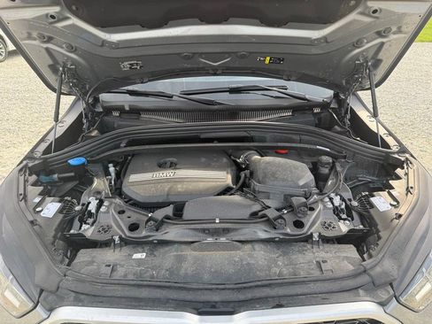 Used 2025 BMW X2 xDrive28i AWD/4WD image 18