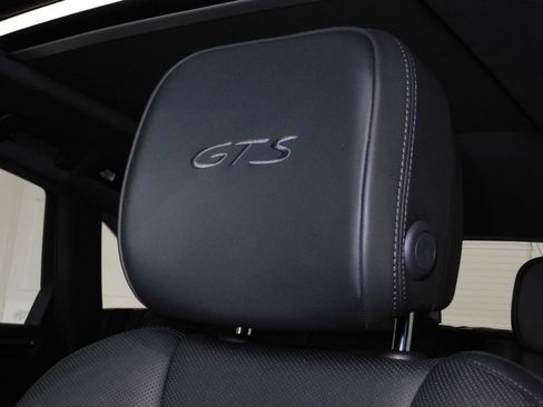Used 2021 Porsche Macan GTS AWD/4WD image 35