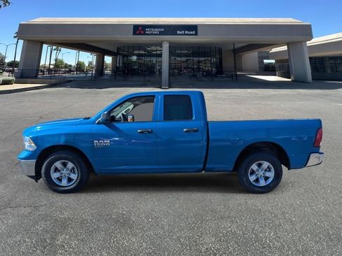 Used 2024 RAM 1500 Classic SLT image 2