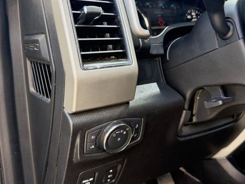 Used 2020 Ford F150 Lariat AWD/4WD image 14