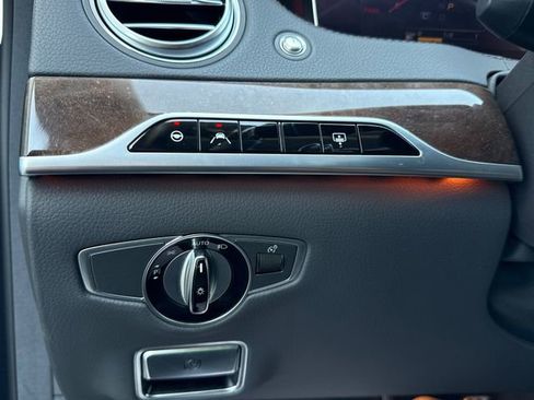Used 2019 Mercedes-Benz S 560 4MATIC Sedan w/ AMG Line Exterior image 20
