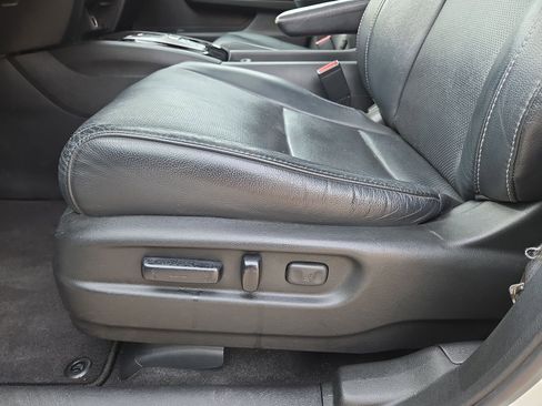 Used 2017 Honda Pilot Elite image 17