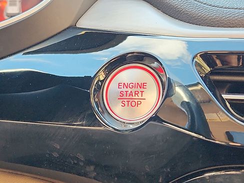 Used 2023 Acura MDX SH-AWD image 26