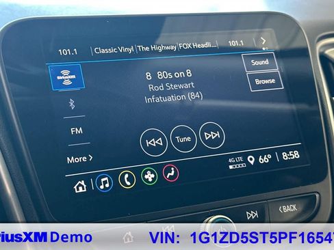 Used 2023 Chevrolet Malibu LT FWD image 35