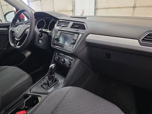Used 2018 Volkswagen Tiguan S w/ Front Fog Lights Package FWD image 41