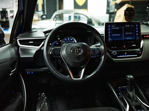 Used 2020 Toyota Corolla SE w/ SE Premium Package image 15