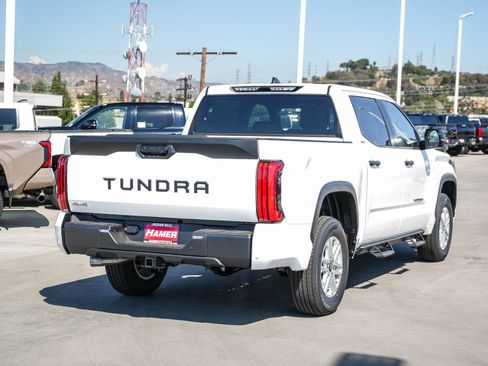 New 2026 Toyota Tundra SR5 w/ SR5 Convenience Package AWD/4WD image 7
