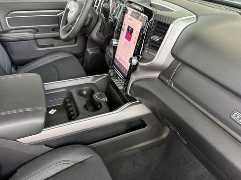 New 2026 RAM 2500 Big Horn AWD/4WD image 14