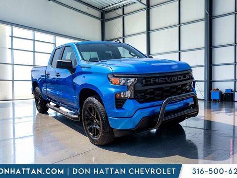 Used 2025 Chevrolet Silverado 1500 Custom w/ Turbomax Blackout Package AWD/4WD image 29