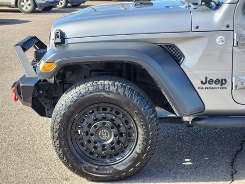 Used 2020 Jeep Gladiator Sport w/ Quick Order Package 24S image 3