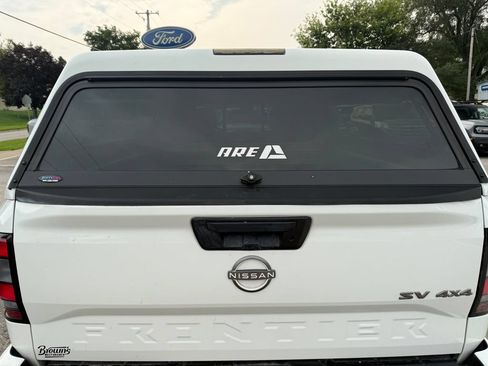 Used 2023 Nissan Frontier SV w/ SV Convenience Package AWD/4WD image 13