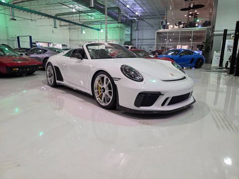 Used 2019 Porsche 911 Speedster RWD image 58