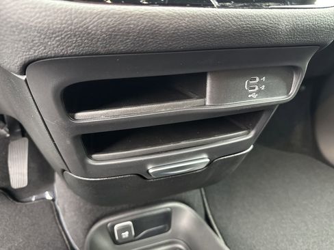 New 2026 Chrysler Pacifica Select image 34