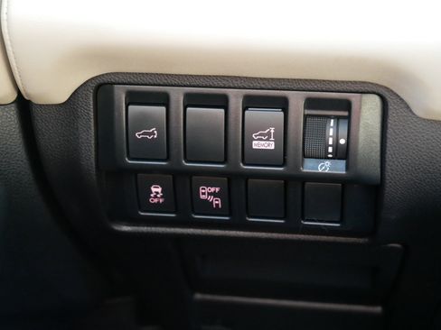 Used 2019 Subaru Ascent Limited w/ Popular Package #2A AWD/4WD image 26