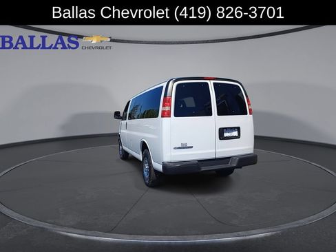 Used 2017 Chevrolet Express 2500 LS RWD image 7