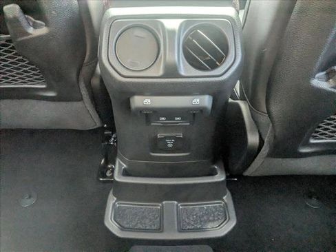 New 2026 Jeep Wrangler Unlimited Rubicon image 17