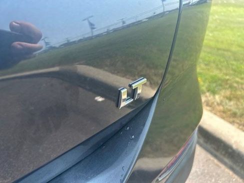 Used 2022 Chevrolet Equinox LT FWD image 47