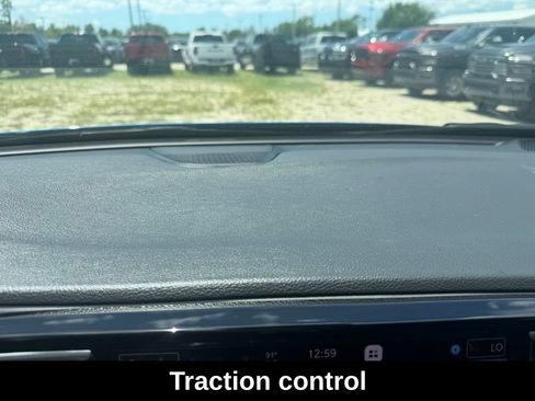New 2027 Chrysler Pacifica Select w/ Family Tech Group FWD image 10