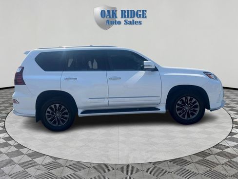 Used 2017 Lexus GX 460 Premium AWD/4WD image 4