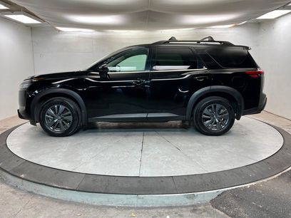 Used 2022 Nissan Pathfinder SV w/ SV Black Package