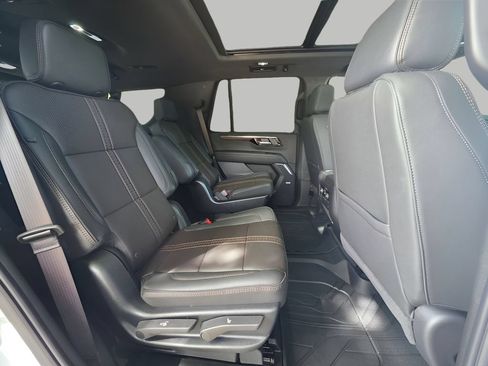 New 2026 Chevrolet Tahoe High Country AWD/4WD image 10