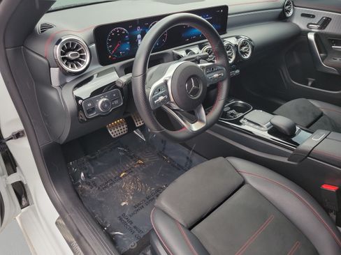 Certified 2021 Mercedes-Benz CLA 250 image 18