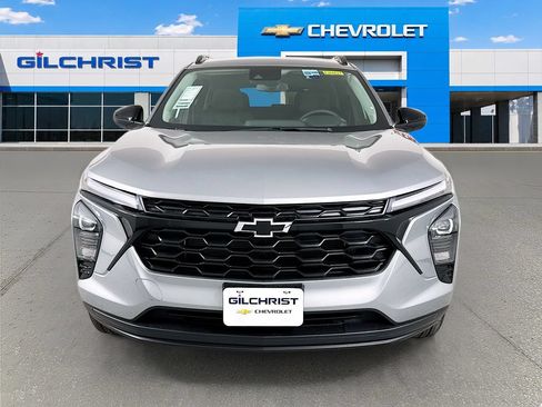 New 2026 Chevrolet Trax LT w/ Midnight Edition FWD image 2