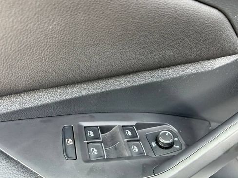 Certified 2024 Volkswagen Jetta Sport FWD image 40