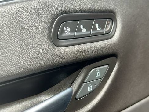 Certified 2024 Cadillac Escalade Sport AWD/4WD image 22