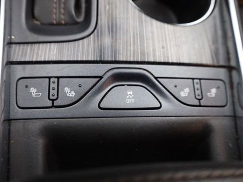 Used 2019 Chevrolet Impala Premier image 32