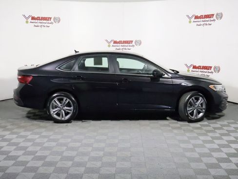 Used 2024 Volkswagen Jetta SE image 5