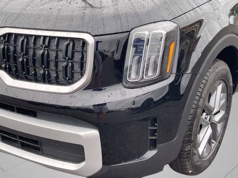 New 2025 Kia Telluride LX image 9