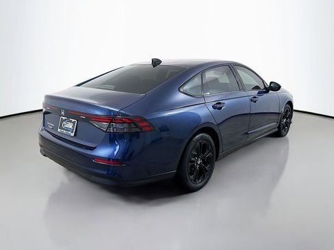 Used 2025 Honda Accord SE image 7
