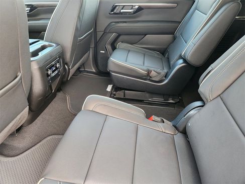 New 2026 Chevrolet Suburban Premier w/ Sun And Tow Package image 20