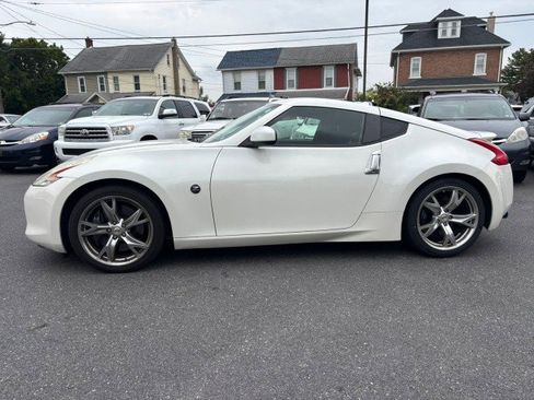Used 2012 Nissan 370Z Touring w/ Sport Pkg image 7