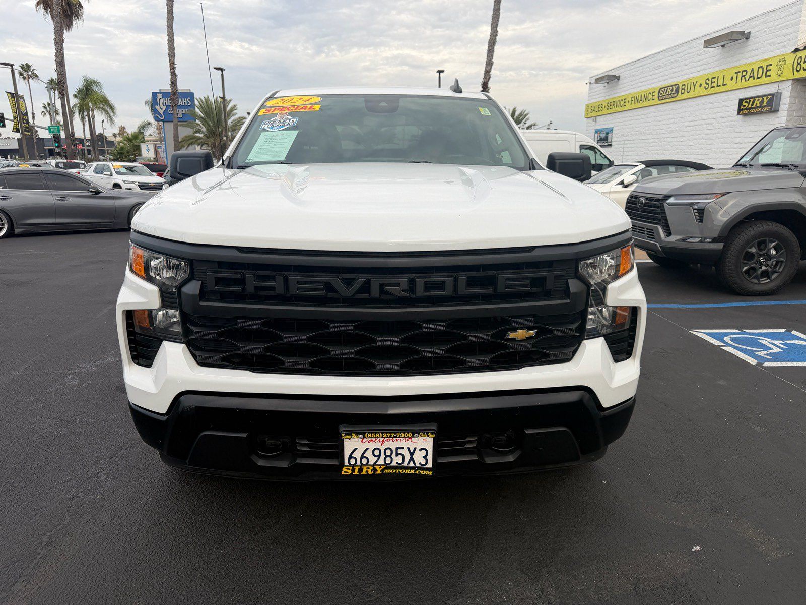 Used 2024 Chevrolet Silverado 1500 W/T w/ Trailering Package RWD image 8