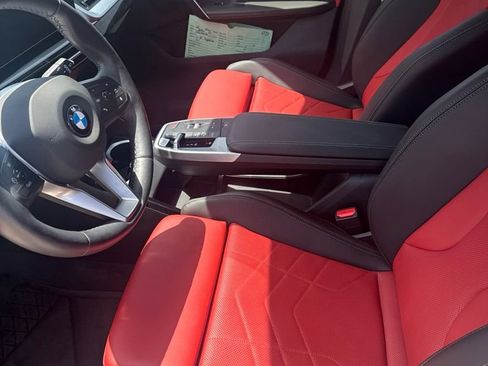 Used 2025 BMW X1 xDrive28i w/ Convenience Package AWD/4WD image 6