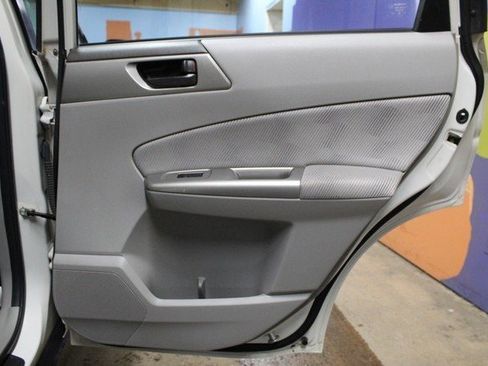 Used 2010 Subaru Forester 2.5X image 11