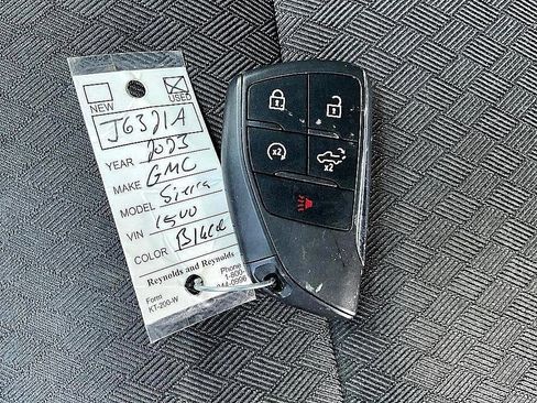 Used 2023 GMC Sierra 1500 Elevation image 35