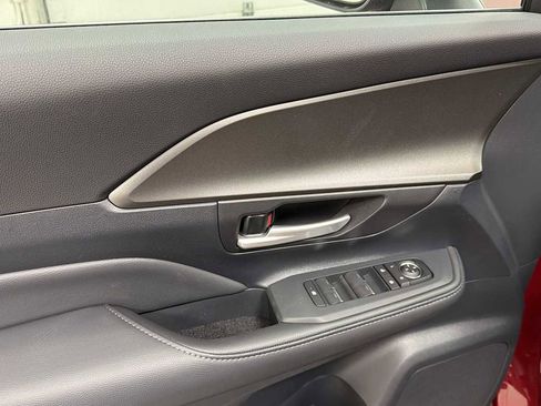 New 2026 Toyota Grand Highlander AWD Hybrid image 15