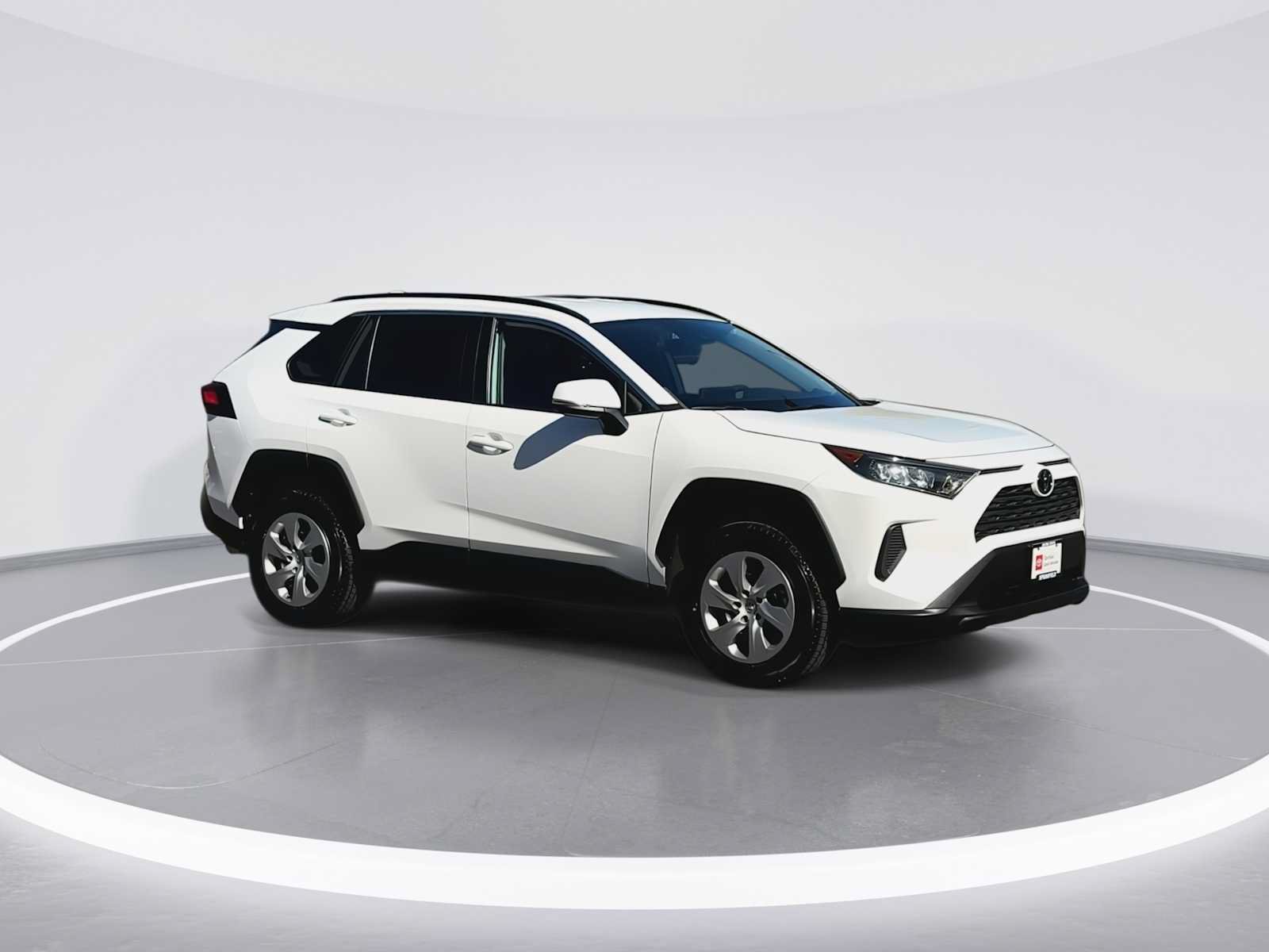 Certified 2021 Toyota RAV4 LE AWD/4WD image 2