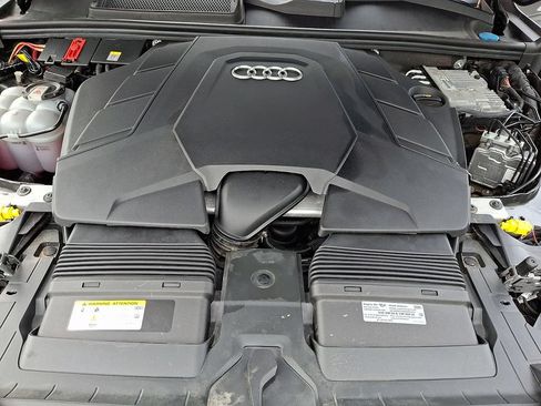Used 2023 Audi Q7 3.0T Prestige w/ Prestige Package AWD/4WD image 27