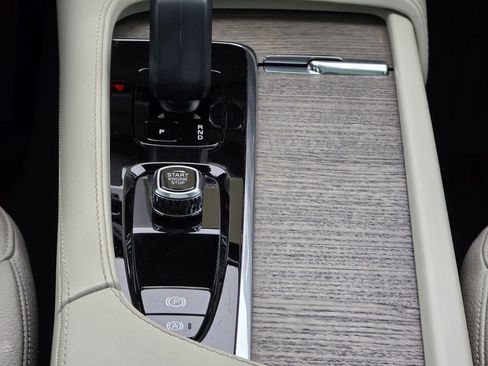 Used 2023 Volvo XC90 B6 Plus w/ Protection Package Premier image 38