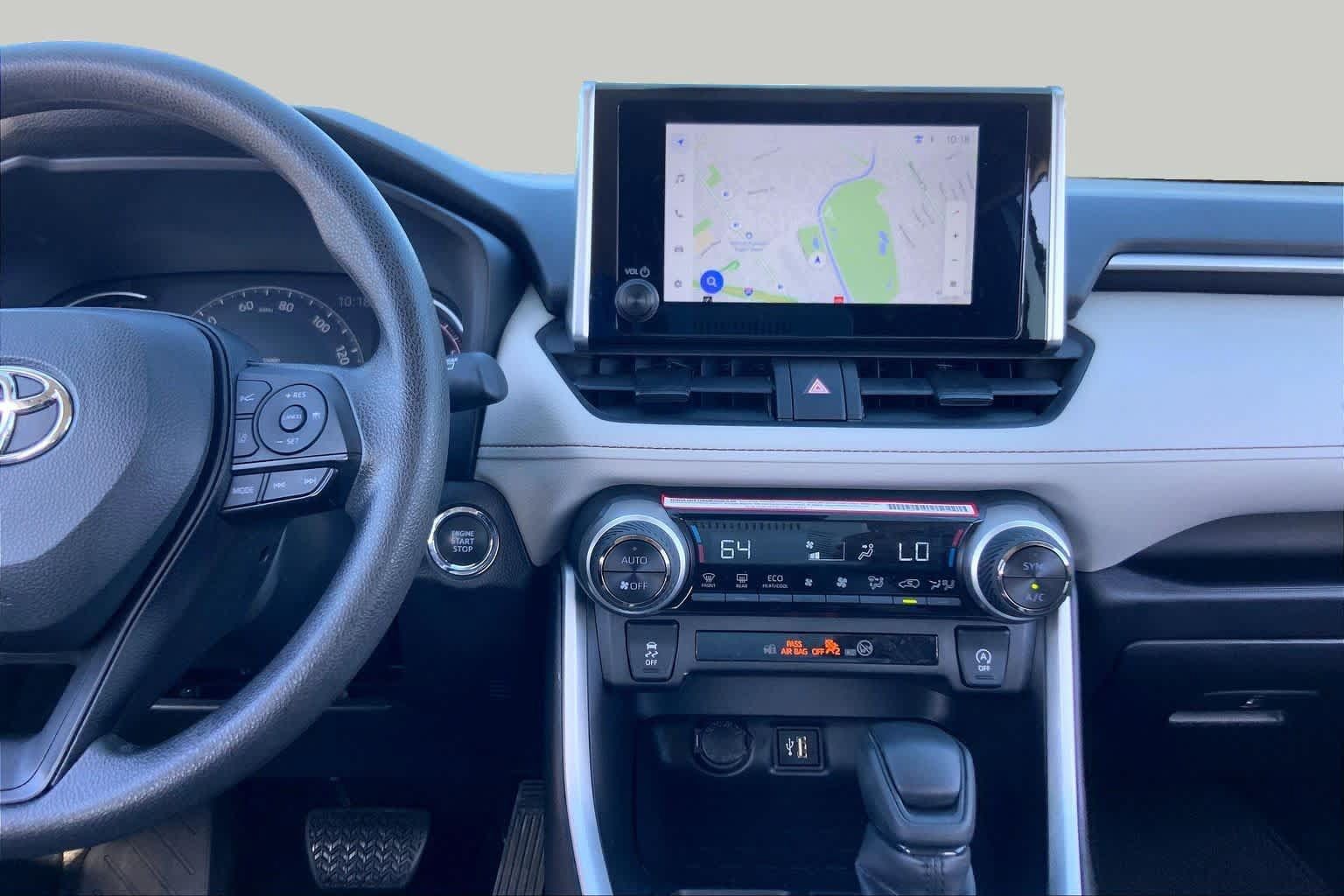 Used 2024 Toyota RAV4 XLE FWD image 7