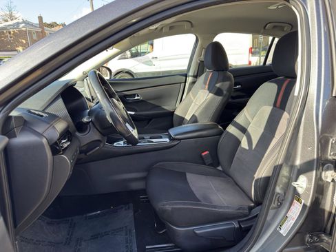 Used 2021 Nissan Sentra SR image 24