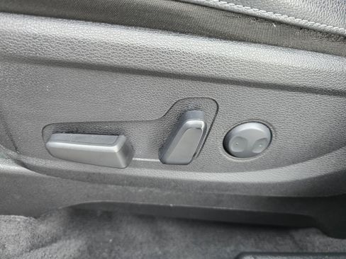 Used 2022 Kia Telluride EX w/ EX Premium Package image 27